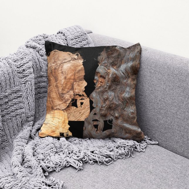 Profil de femme perplexe - Bois Throw Pillow (Creator Uploaded)