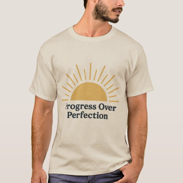 Progress Over Perfection – Motivational Sunrise De T-Shirt (Front)