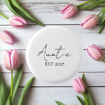 Promoted to Auntie EST 2025 | Cute New Aunt  Button<br><div class="desc">Celebrate the exciting journey to aunt-hood with this “Promoted to Auntie EST 2025” round button! Perfect for pregnancy announcements, baby showers, or gender reveal parties, this sweet minimalist pin adds a personal and stylish touch to any outfit or diaper bag. Whether it's a gift for a first-time aunt or a...</div>