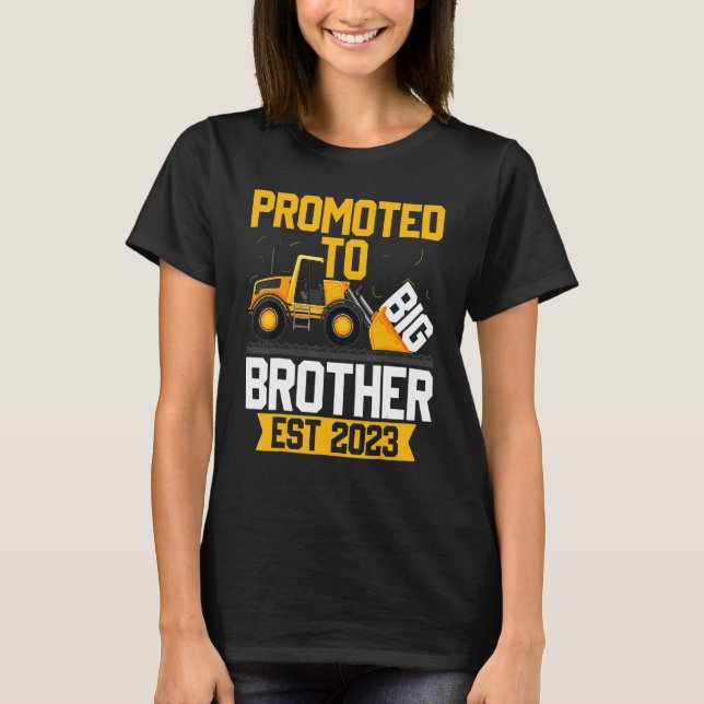 Promoted to Big Bro 2023 I Leveled up to Big Broth T-Shirt (Front)