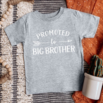 Big Bro Est 2026 Funny 'Promoted To Big Brother' Toddler T-Shirt - 100% Cotton Humor Gift For New Baby Sibling Big Brother Is Watching You Poster - Foto 6