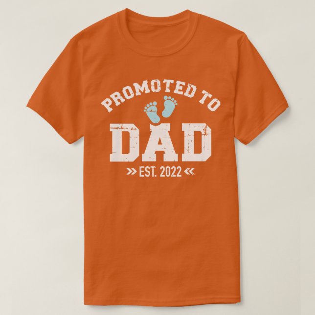 Promoted to dad 2022 T-Shirt (Design Front)