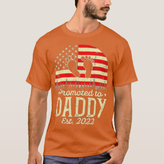 Promoted To Daddy 2022 First Time Fathers Day New  T-Shirt