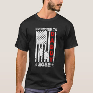 Promoted To Daddy 2022 First Time Fathers Day New  T-Shirt