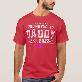 Promoted To Daddy Est 2022 First Time Fathers Day T-Shirt