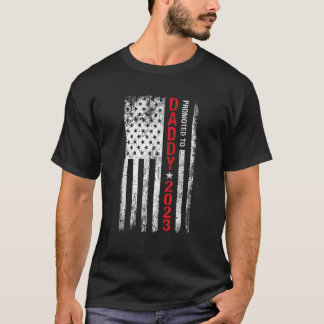 Promoted To Daddy Est 2023 Fathers Day New Dad US T-Shirt