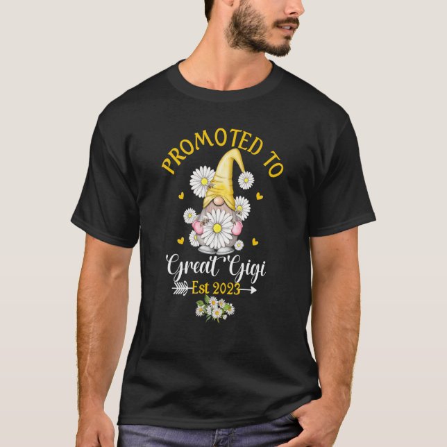 Promoted To Gigi 2023 Soon To Be Gigi Grandma Gnom T-Shirt (Front)