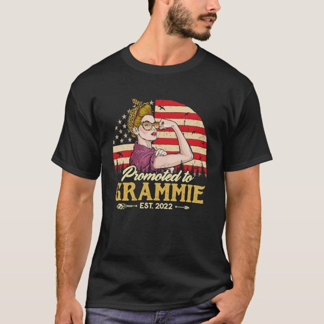 Promoted to Grammie Est 2022 Women Retro First Tim T-Shirt (Front)