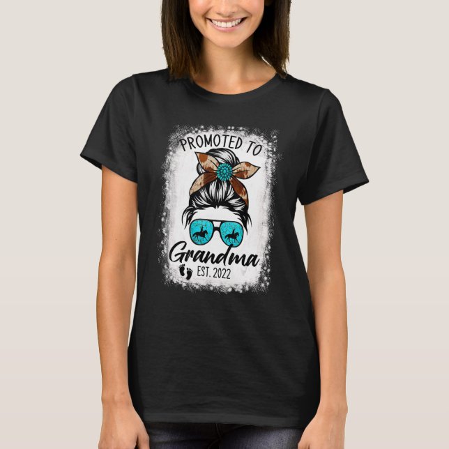 Promoted To Grandma 2022 First Time Mother's Day N T-Shirt (Front)
