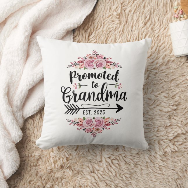 Promoted To Grandma 2025 Pregnancy Announcement Throw Pillow (Blanket)
