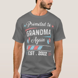 Promoted To Grandma Again Est 2022 Pregnancy Annou T-Shirt