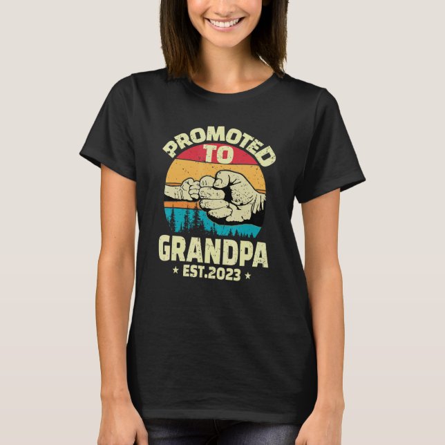 Promoted to Grandpa 2023 First Time Grandpa 2023 T-Shirt (Front)
