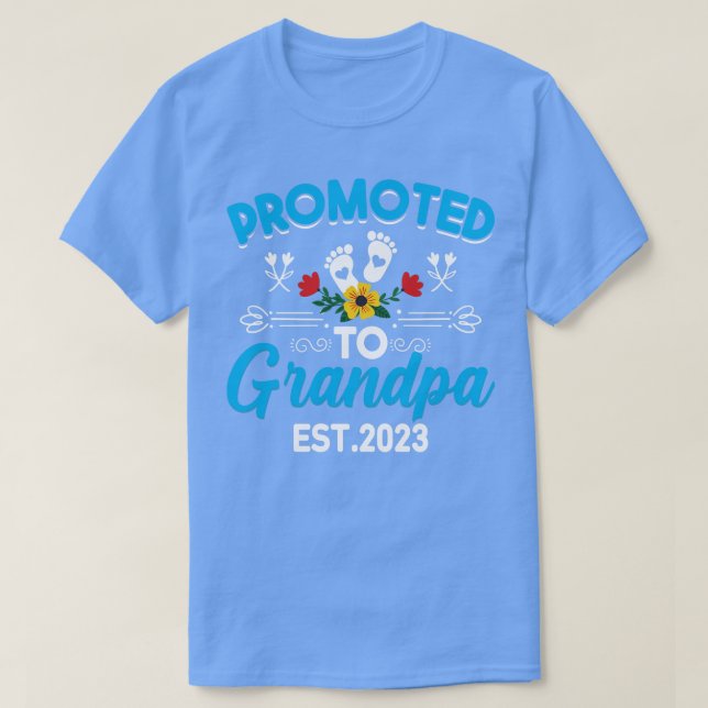 Promoted To Grandpa Est 2023 Funny New Grandpa Gif T-Shirt (Design Front)
