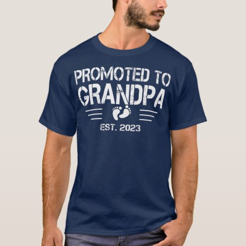 Promoted to Grandpa Est 2023  Retro Pregnancy Reve T_Shirt