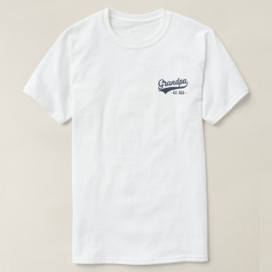 Promoted To Grandpa Est 2025 Grandfather To Be T-Shirt
