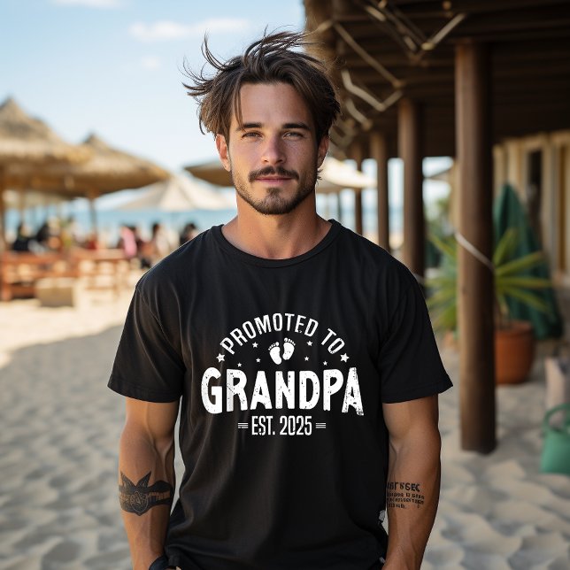Promoted To Grandpa Est 2025 Grandfather To Be T-Shirt (Creator Uploaded)