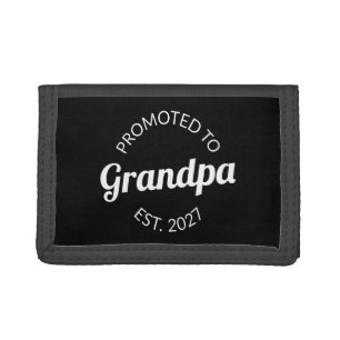 Promoted To Grandpa Est 2027 New Papa I Tri-fold Wallet