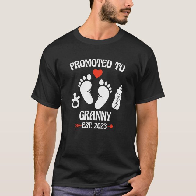 Promoted To Granny 2023 First Time New Grandma Pre T-Shirt (Front)