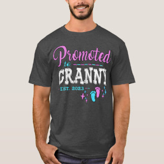 Promoted To Granny Est 2023 Pregnancy Reveal Girl T-Shirt