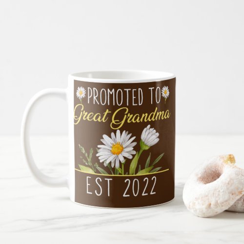 Promoted To Great Grandma Est 2022 Women Daisy Coffee Mug