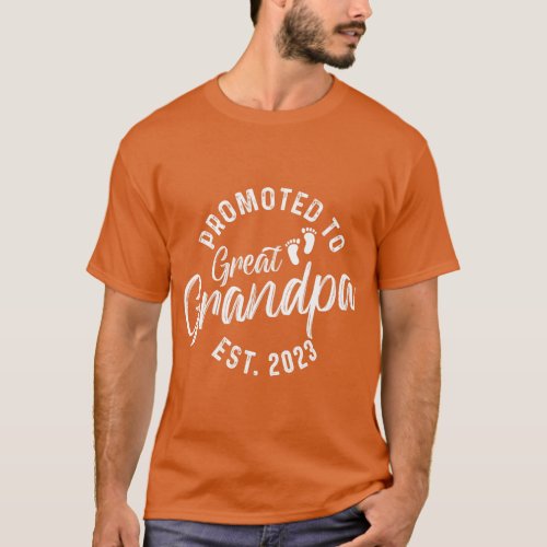 Promoted To Great Grandpa Est 2023  friend T_Shirt