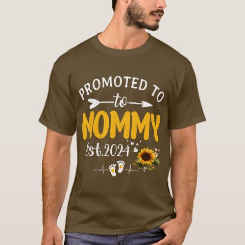 Promoted to Mommy 2024 Funny First Time New Mommy  T_Shirt