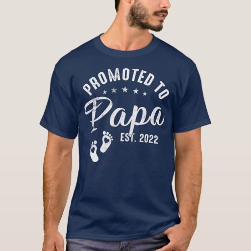 Promoted To Papa Est 2022 New First Fathers Day  T_Shirt