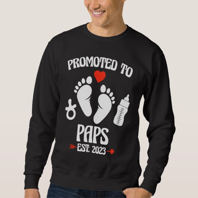 Promoted To Paps 2023 First Time New Grandpa Pregn Sweatshirt (Front)