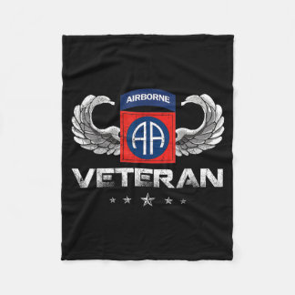 Proud 82nd Airborne Division Paratrooper Veteran Fleece Blanket