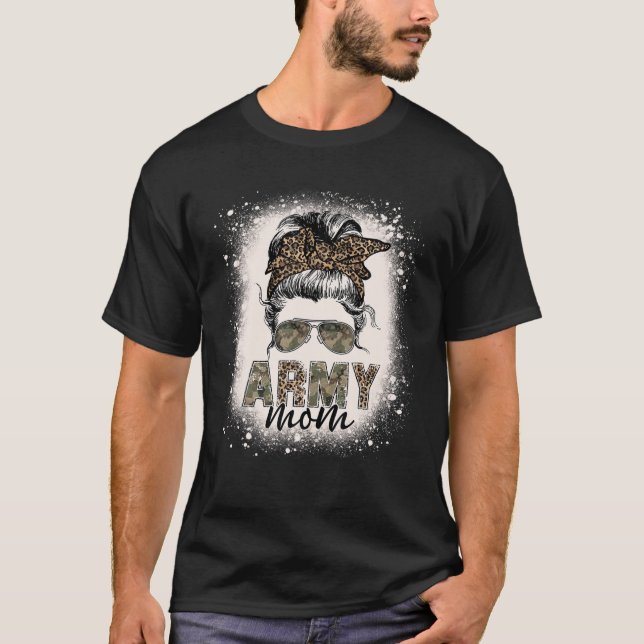 Proud Army Mom Women Leopard Camo Messy Bun Bleach T-Shirt (Front)