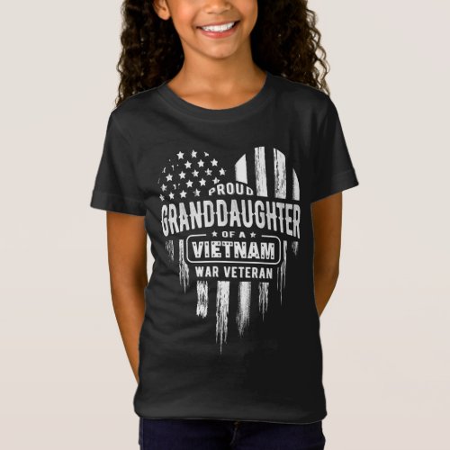 Proud Granddaughter Vietnam Vet Grandpa Veteran T_Shirt