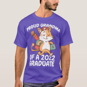 Proud Grandma Of A Class Of 2022 Graduate Cute Cat T-Shirt