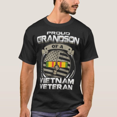 Proud Grandson of Vietnam Veteran American Flag Fa T_Shirt