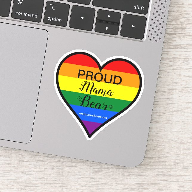 Proud Mom Heart Shape Vinyl Sticker (Detail)