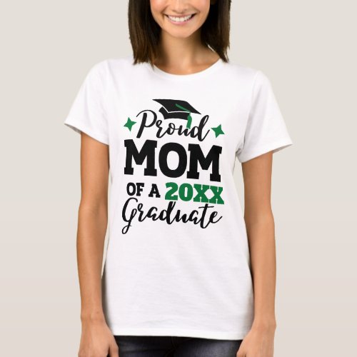 Proud Mom of 2022 graduate black green cap tassel  T_Shirt