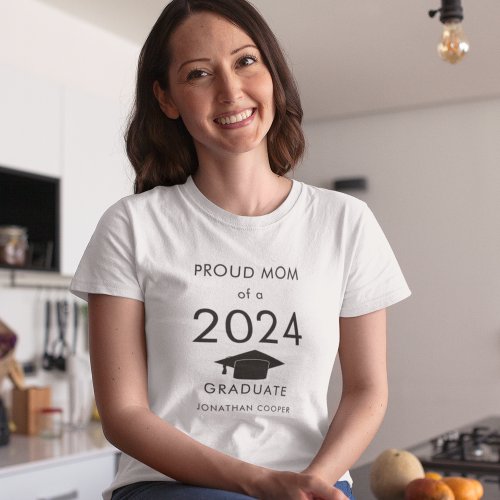 Proud Mom of 2024 Graduate Cap Black Text T_Shirt