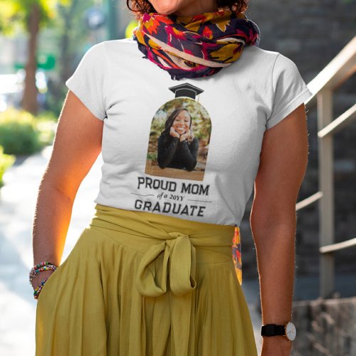 Proud Mom of Graduate Arch Shaped Photo T_Shirt