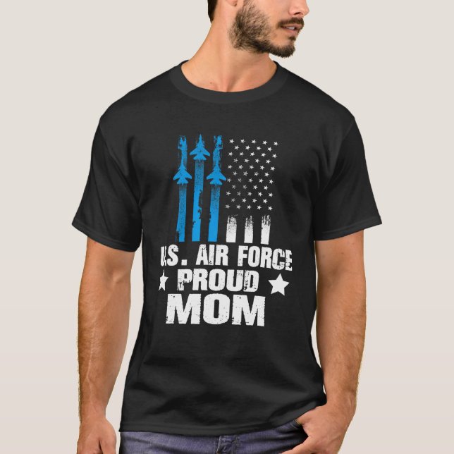 Proud Mom US Airforce Military Veterans Family Mat T-Shirt (Front)