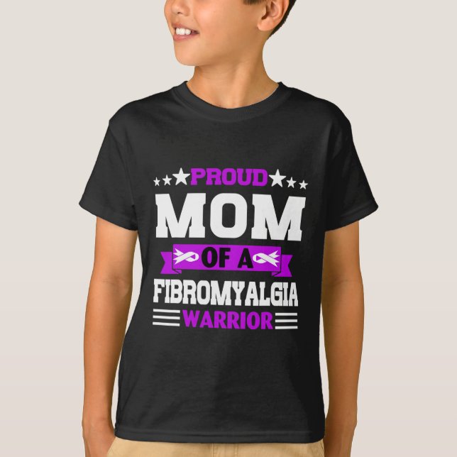 Proud Mom Warrior Of A Fibromyalgia Awareness In M T-Shirt (Front)