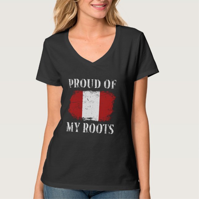 Proud Of My Peruvian Roots Peruvian Flag Peru T-Shirt (Front)