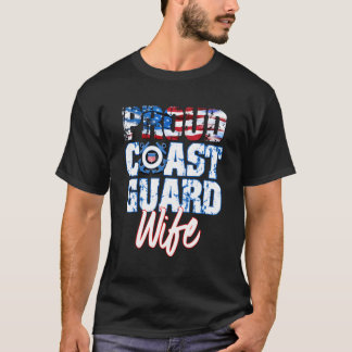 Proud Patriotic Usa Coast Guard Wife Usa Flag Wome T-Shirt
