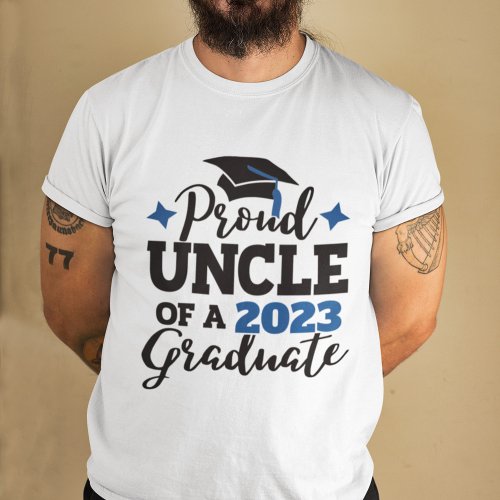Proud Uncle 2022 graduate black blue tassel  T_Shirt