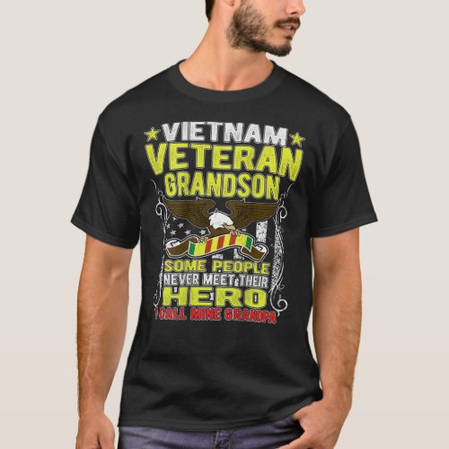  Proud Vietnam Veteran Grandson _ Military T_Shirt