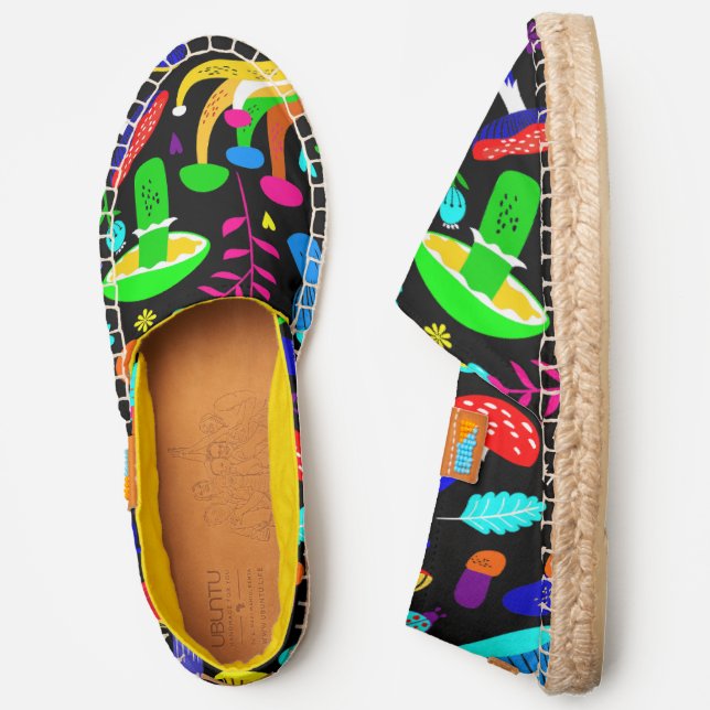 psychedelic mushrooms retro floral vibrant espadrilles (Side)