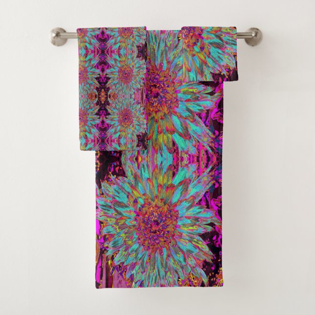 Psychedelic Teal Blue Abstract Decorative Dahlia Bath Towel Set (Insitu)