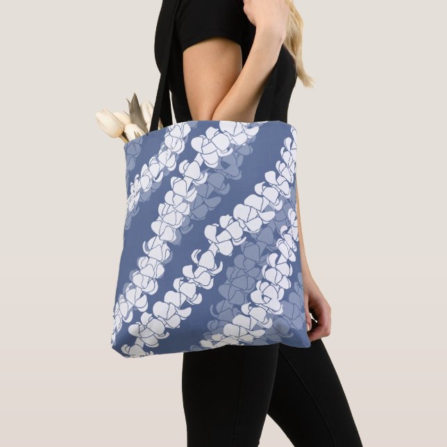Puakenikeni hawaiian aloha print pattern tote bag (Close Up)