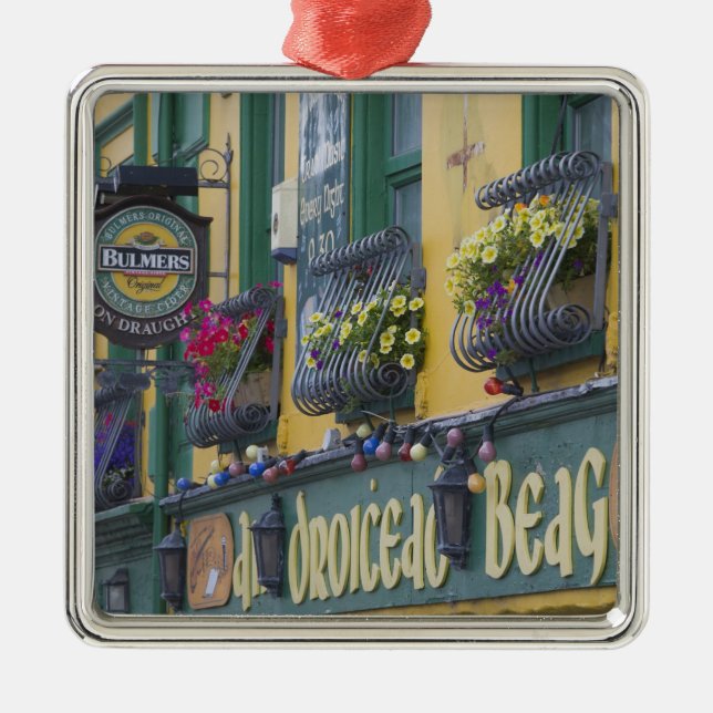 Pub, Dingle, Dingle Peninsula, County Kerry, Metal Ornament (Front)