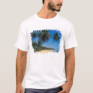 Puerto Rico, Isla Verde, palm trees. T-Shirt