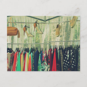 Puesto de ropa postcard