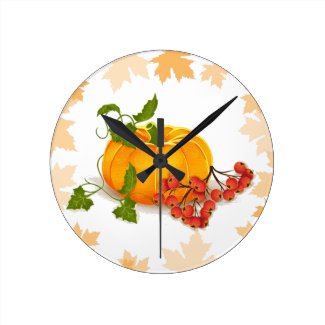 Pumpkin, berries and leaves fall Thanksgiving Round Clock